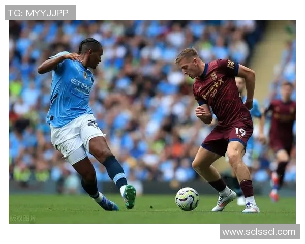 足总杯惊天逆转拜仁4-0曼城帽子戏法点燃全场激情